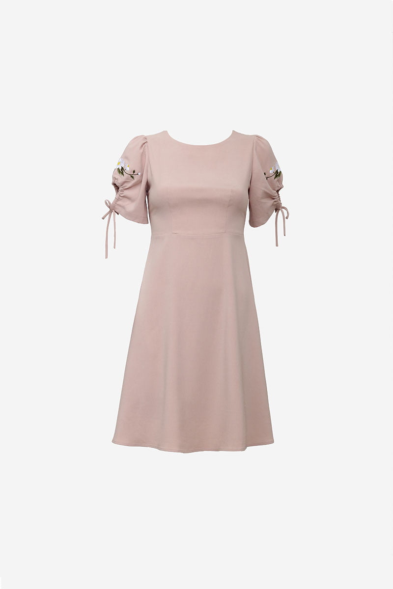 Đầm xòe CT OF tay thêu hoa be