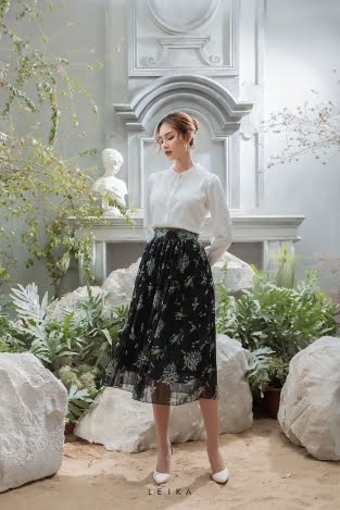 chân váy hoa nhí xếp ly