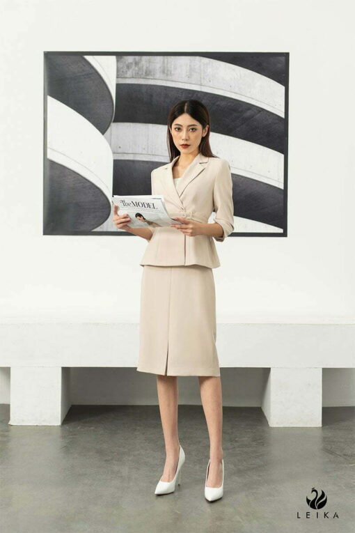 cách mặc vest không bị già