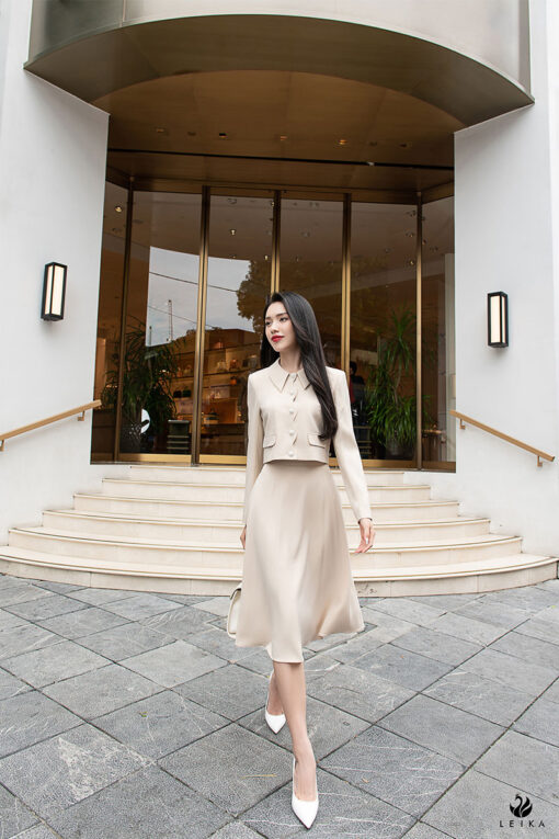 mẫu vest lửng nữ mới nhất