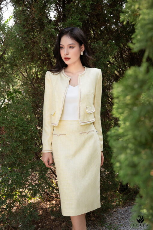 phối đồ với áo dạ ngắn