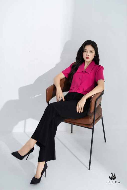 cách phối áo croptop