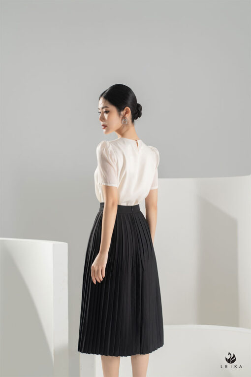 chân váy dài qua gối