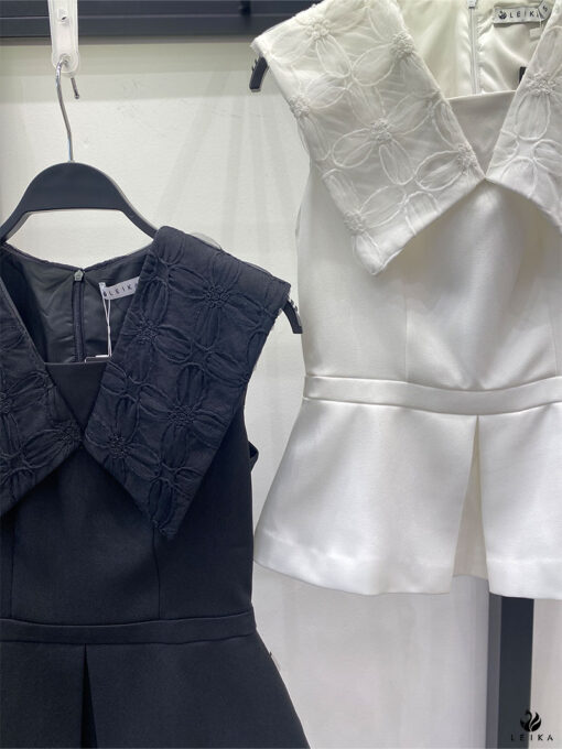 Áo kiểu cổ to phủ ren gân