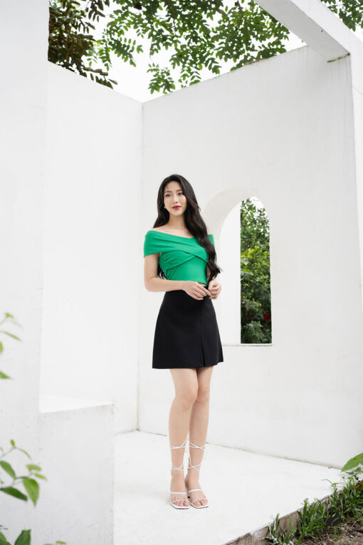 cách phối đồ với chân váy đen