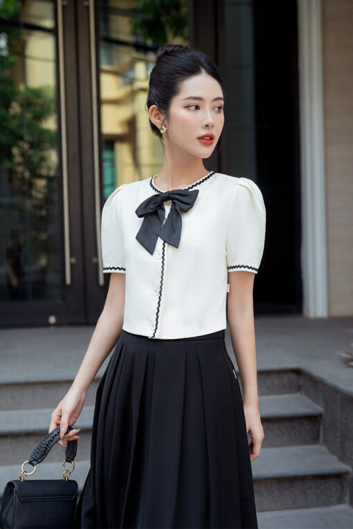 Áo kiểu croptop nơ cổ đè dây