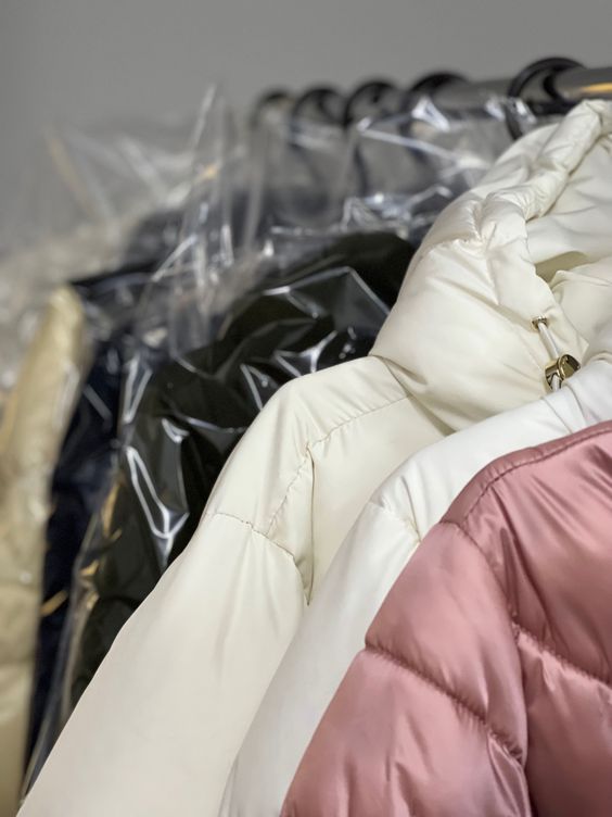 Cách cất giữ áo phao lông vũ được bền đẹp - LEIKA