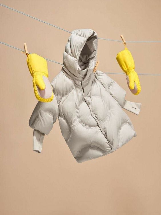 Cách phơi và sấy áo phao lông vũ không bị mùi - LEIKA