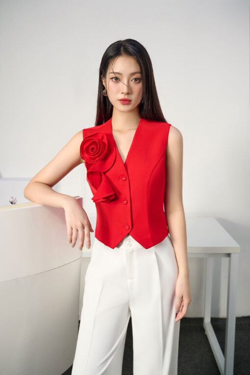 Áo gile đính hoa ngực