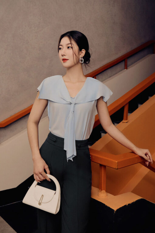 Áo sơ mi vai liền bèo tạo nơ