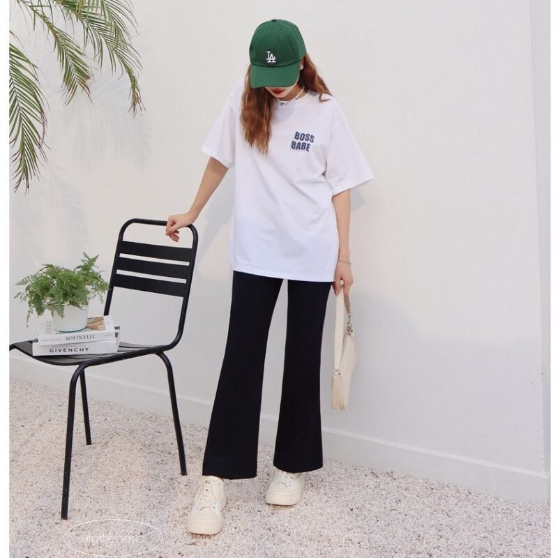 Quần ống loe đen phối với áo gì để thật sành điệu? Mẹo phối đồ với quần ống loe đen