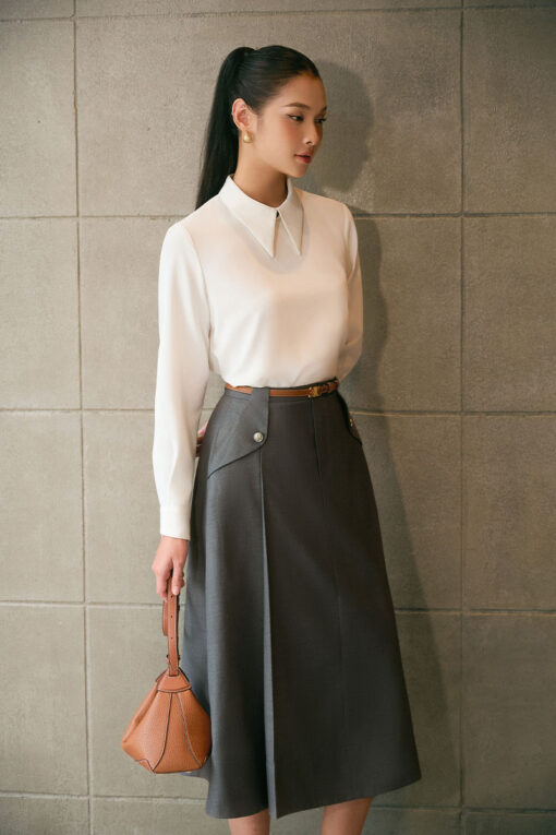 Sơ mi DT cổ nhọn măng sét cách điệu