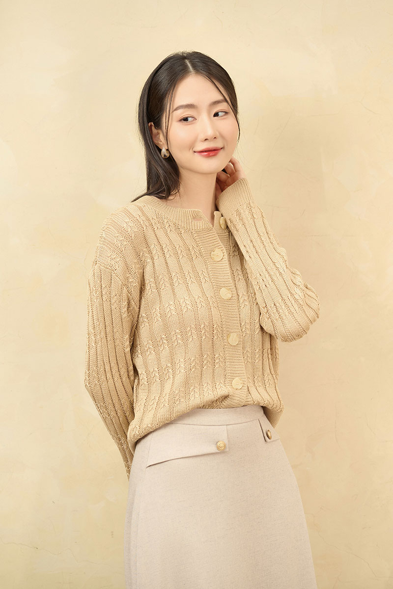 Áo khoác len cổ tròn dệt tạo kẻ