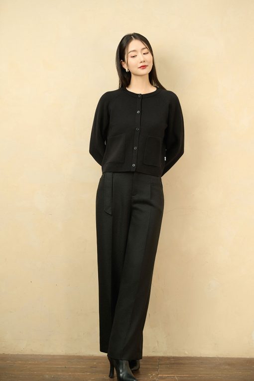 Áo khoác len tay raglang cổ tròn túi ốp