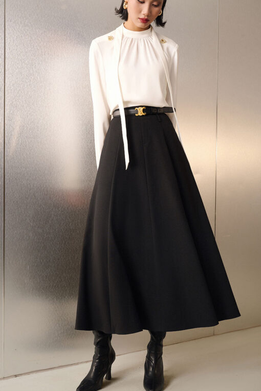 Chân váy xoè moi giả đỉa trang trí