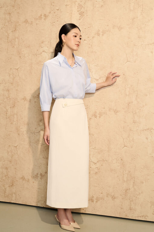 Chân váy dài cạp lệch đính cúc