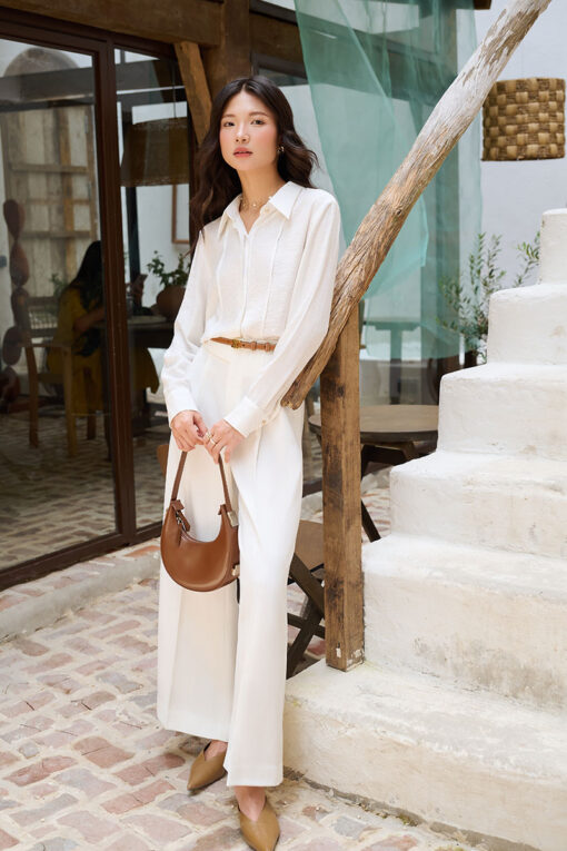 Quần suông cạp liền quai nhê đính 2 cúc