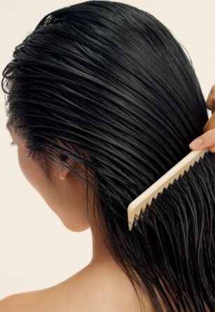 vì sao tóc nhanh bết