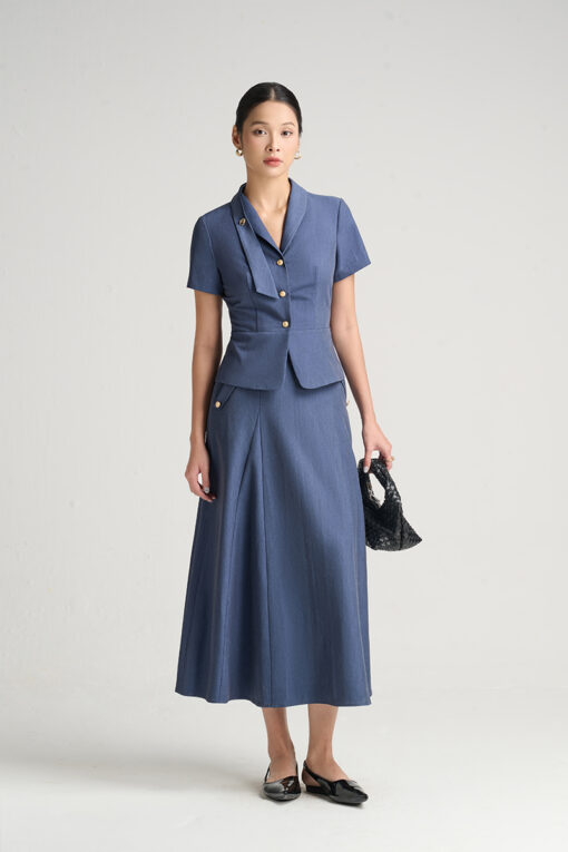 Chân váy xoè túi chéo lật nắp đính cúc