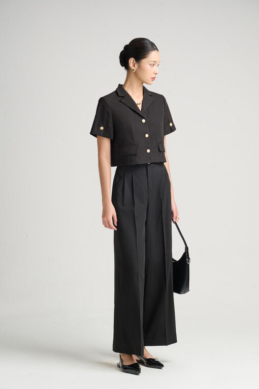 Áo kiểu CT croptop xẻ tay đính cúc