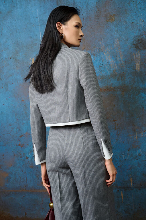 Áo vest croptop kẻ phối gấu