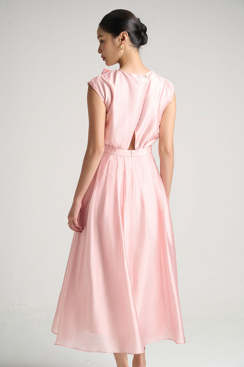 Đầm xoè nơ cổ xếp ly eo