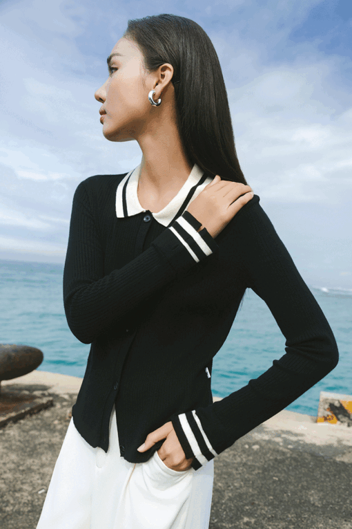 Áo Len DT mở cúc cổ phối tay loe