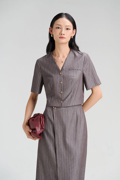 Áo kiểu CT croptop cổ V cơi giả