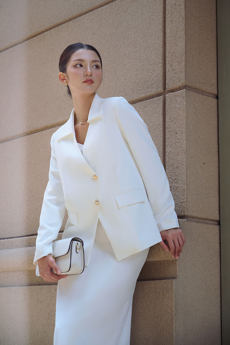 các kiểu vest nữ hiện đại