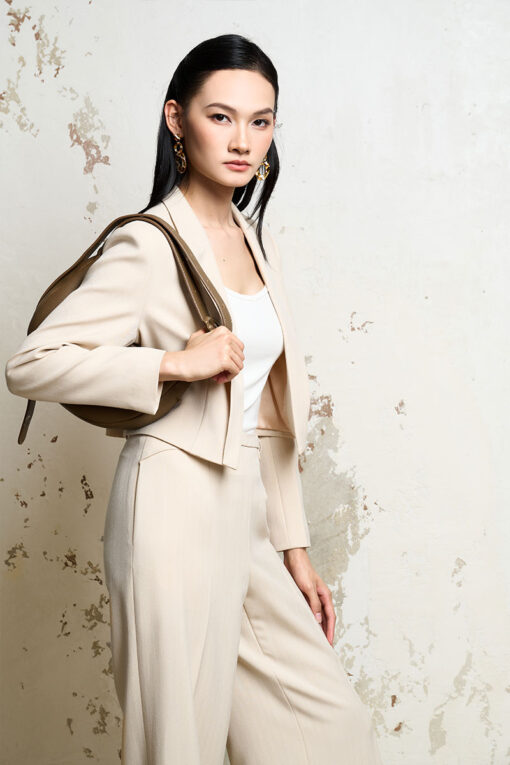 Áo vest croptop cổ bẻ liền nẹp