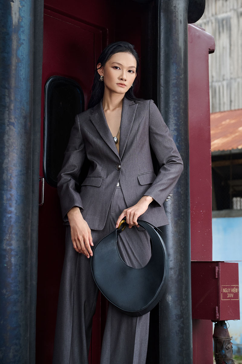 các kiểu vest nữ hiện đại