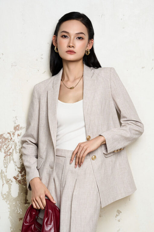 Áo vest suông cổ ve điệu can vai