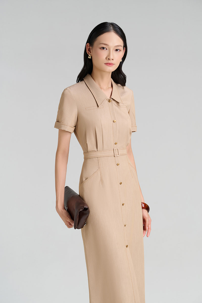 Đầm ôm diễu chỉ, nẹp đính cúc đai eo