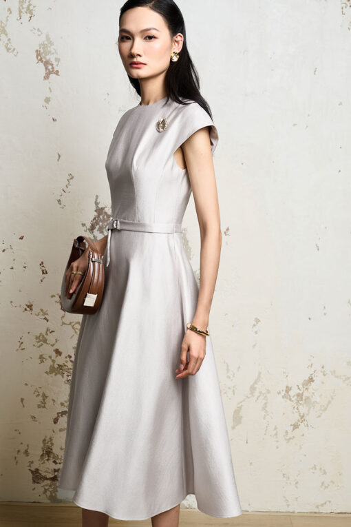 Đầm xòe tay liền thân đai eo