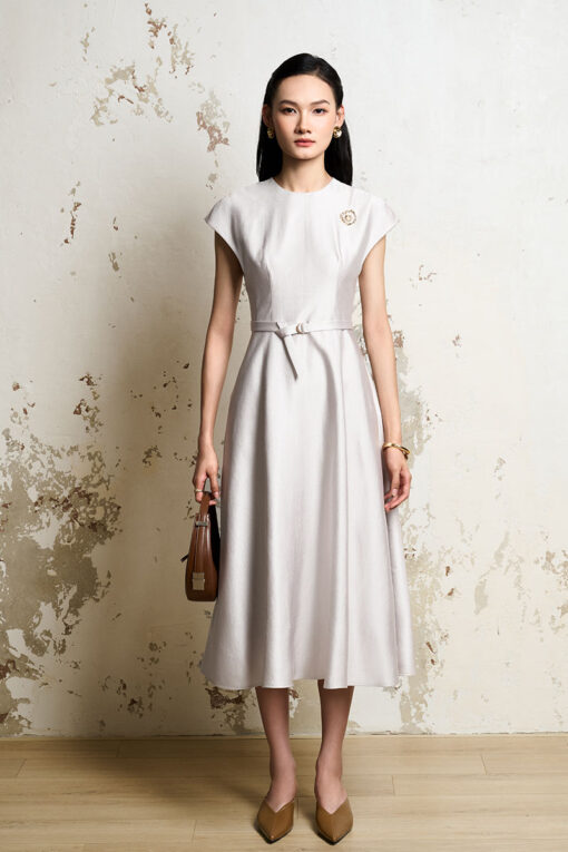 Đầm xòe tay liền thân đai eo