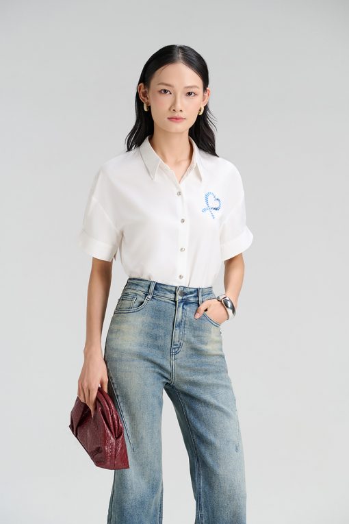 Sơ mi CT xẻ măng sét ngực in trái tim