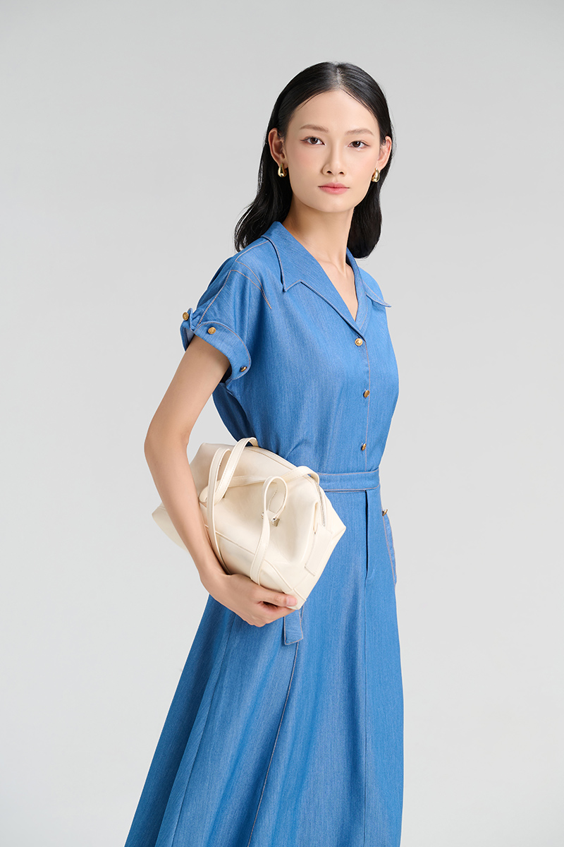 Sơ mi CT tay lật đính cúc, lá cổ cách điệu