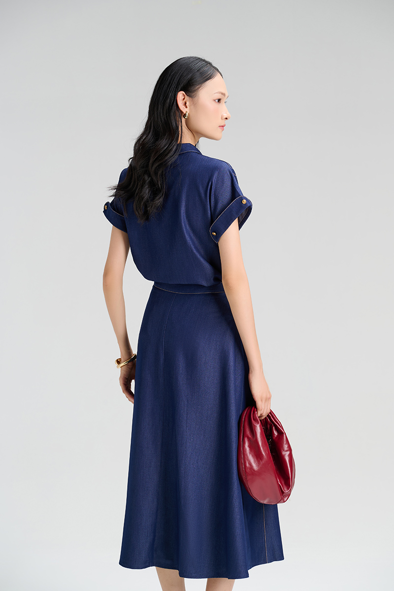 Sơ mi CT tay lật đính cúc, lá cổ cách điệu