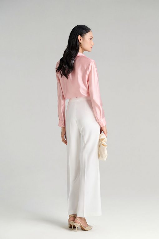 Quần loe ốp bong hông đính cúc