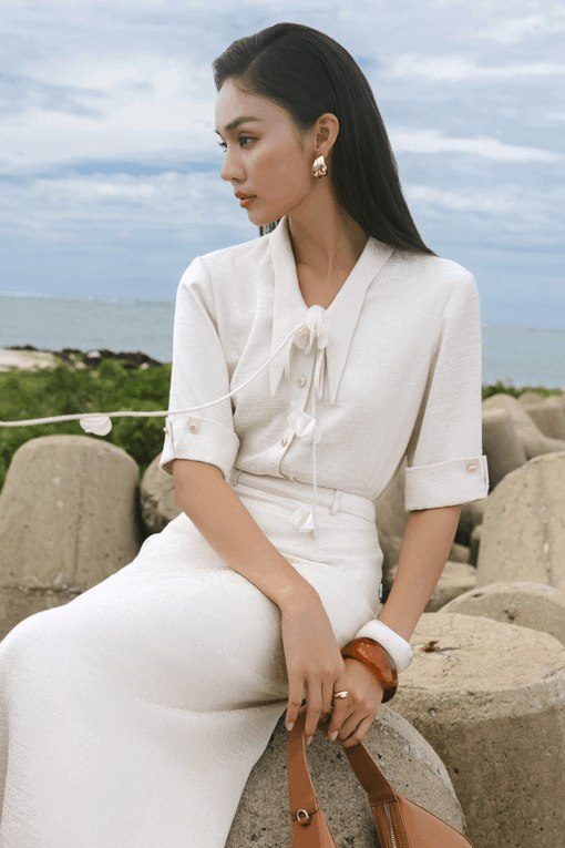 Sơ mi LT lơ vê tay kèm dây hoa