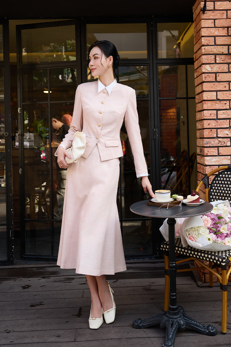 Áo khoác text cổ phối cách điệu