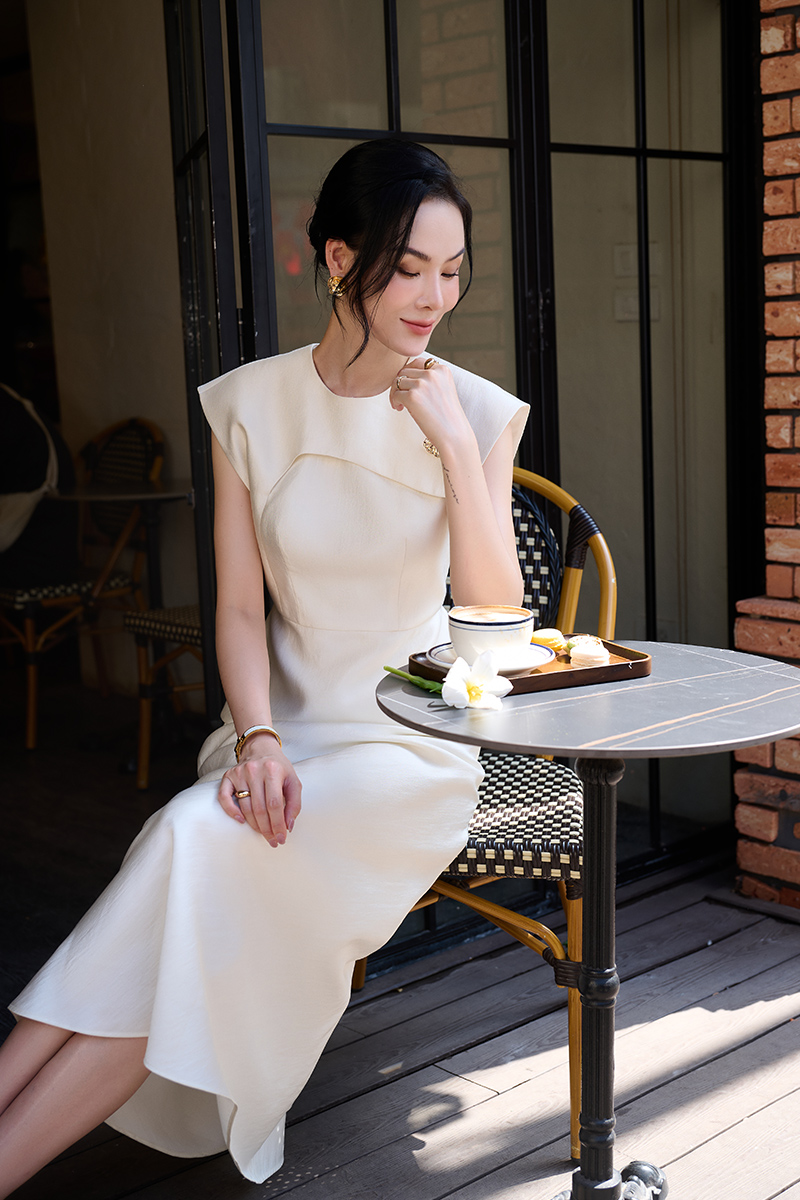 Áo kiểu peplum vai chờm can lệch thân