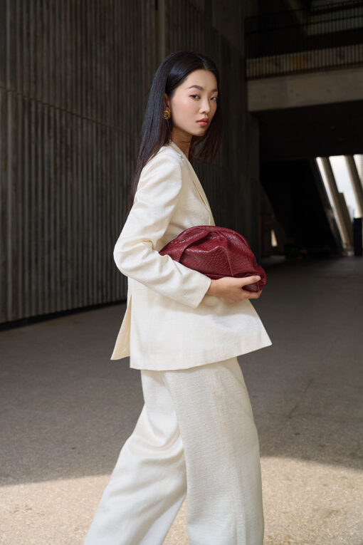 Áo vest ôm cổ 2 ve cá sau đính cúc