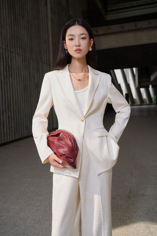 Áo vest ôm cổ 2 ve cá sau đính cúc