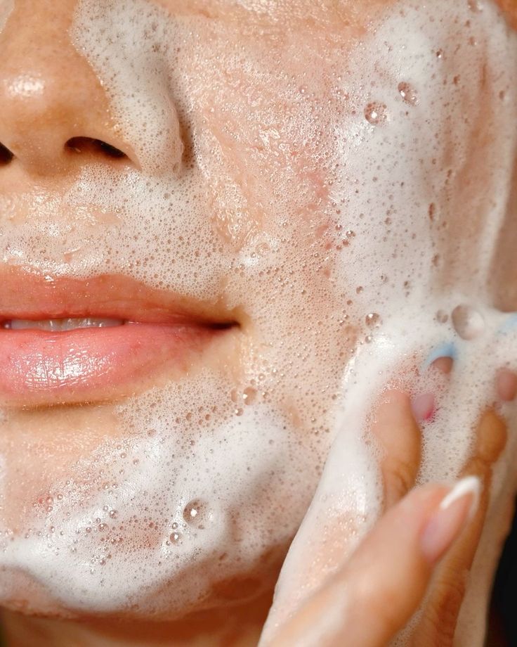 sữa rửa mặt sạch sâu