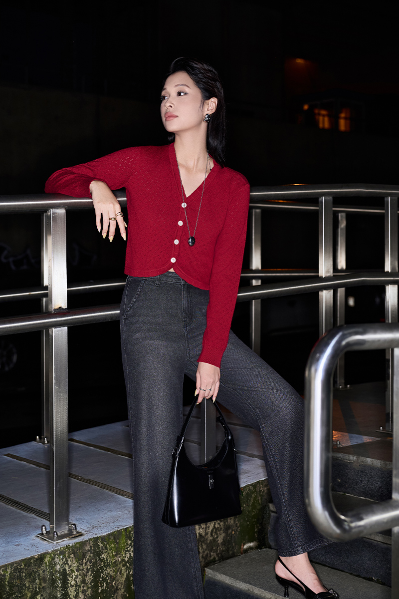 Áo Len DT gấu V cong nẹp cài cúc