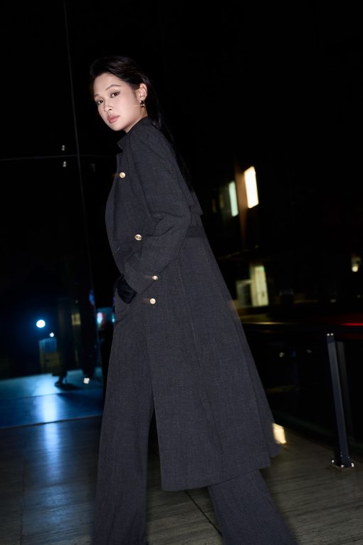 Áo khoác dài 2 hàng cúc nắp túi ngực 1 bên