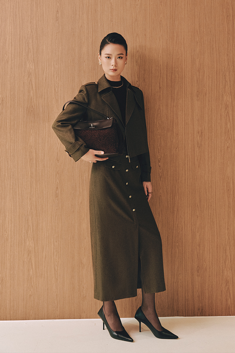 Chân váy text can nẹp giả, đính cúc