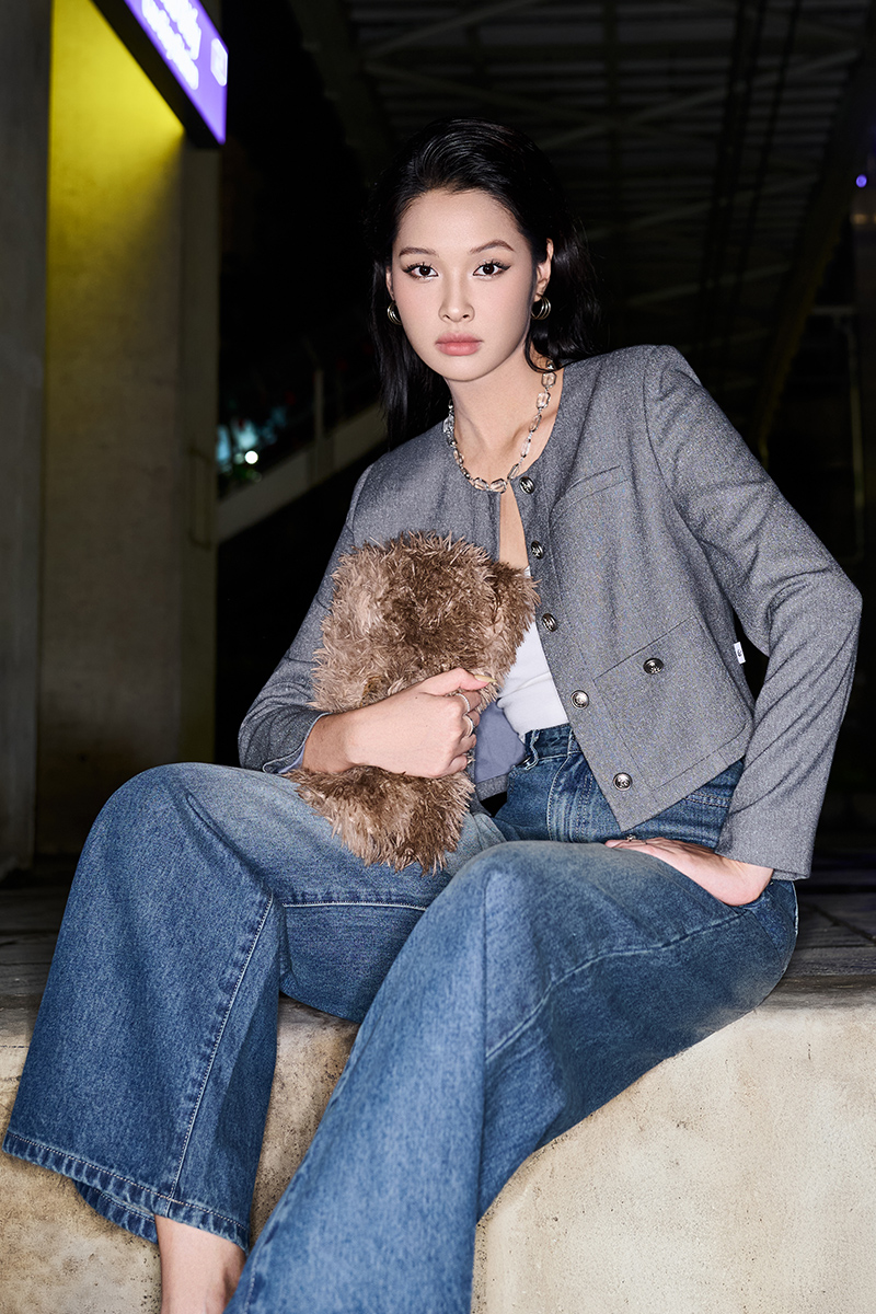 Áo khoác text can nẹp túi ốp