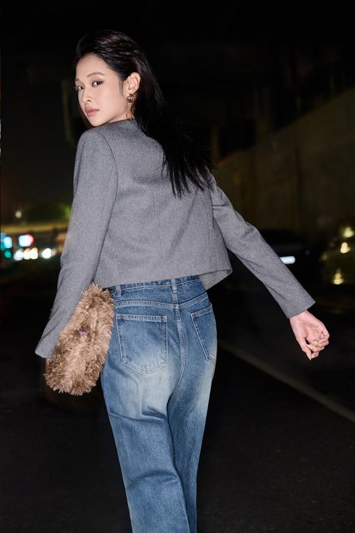 Áo khoác text can nẹp túi ốp